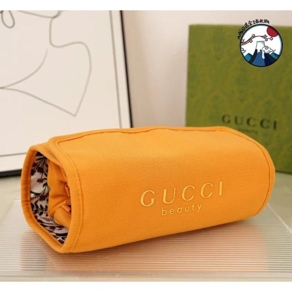 Gucci Beauty Travel Beauty Organizer Floral Interior Detachable Pouch Canvass